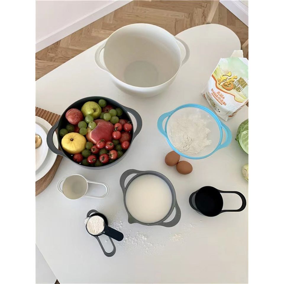 Mixing dish and measuring cup